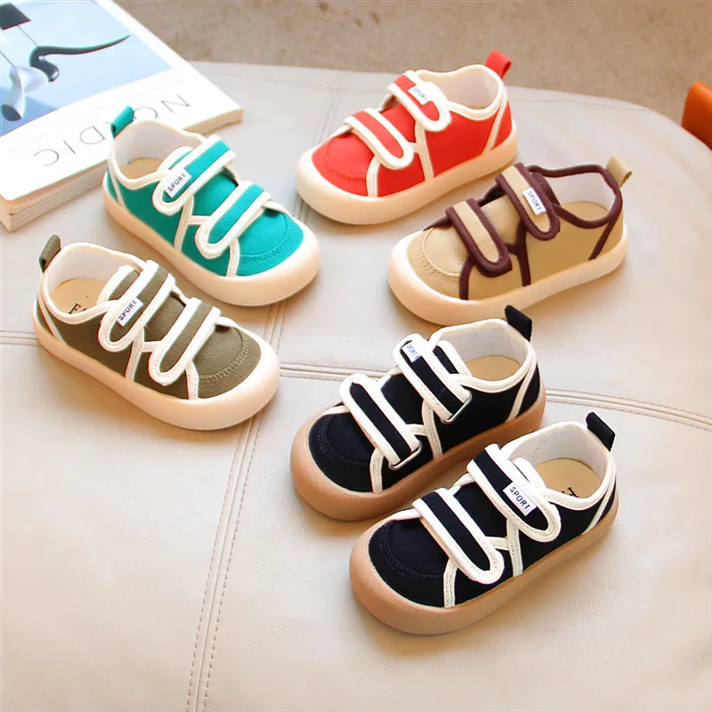 2022 Нови универсални обувки за малки момичета; Детски обувки на равна подметка за момчета; Модни Парусиновая обувки с граница за деца; F02142