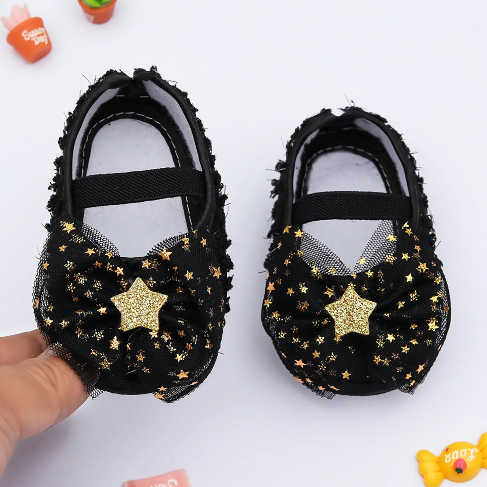 Първите количка за малки момичета; сладък обувки за новородени с кружевными цветя; меки обувки за деца; обувки за деца; обувки принцеса детски обувки